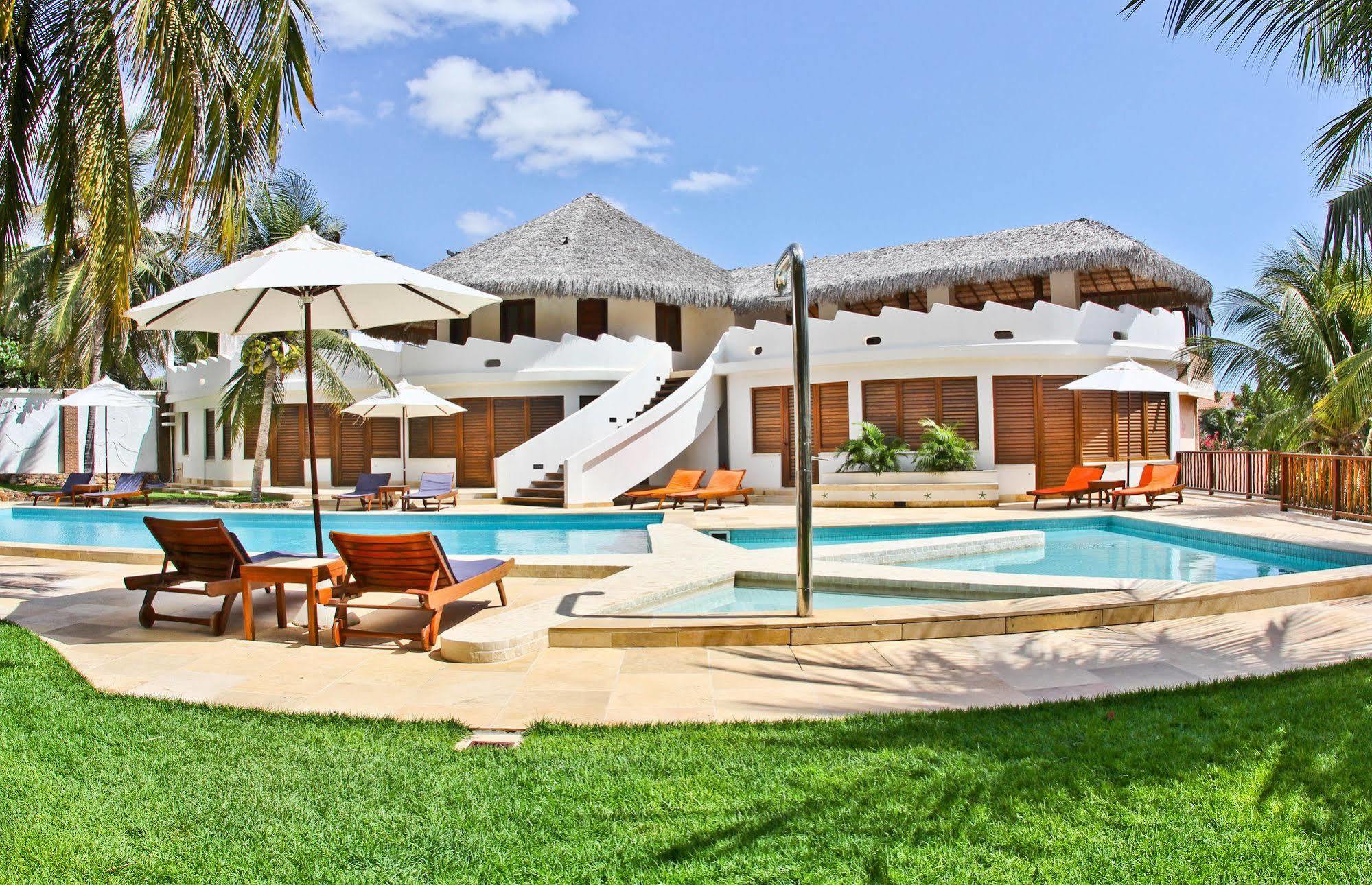Hotel & Pousada Tatajuba Canoa Quebrada Buitenkant foto